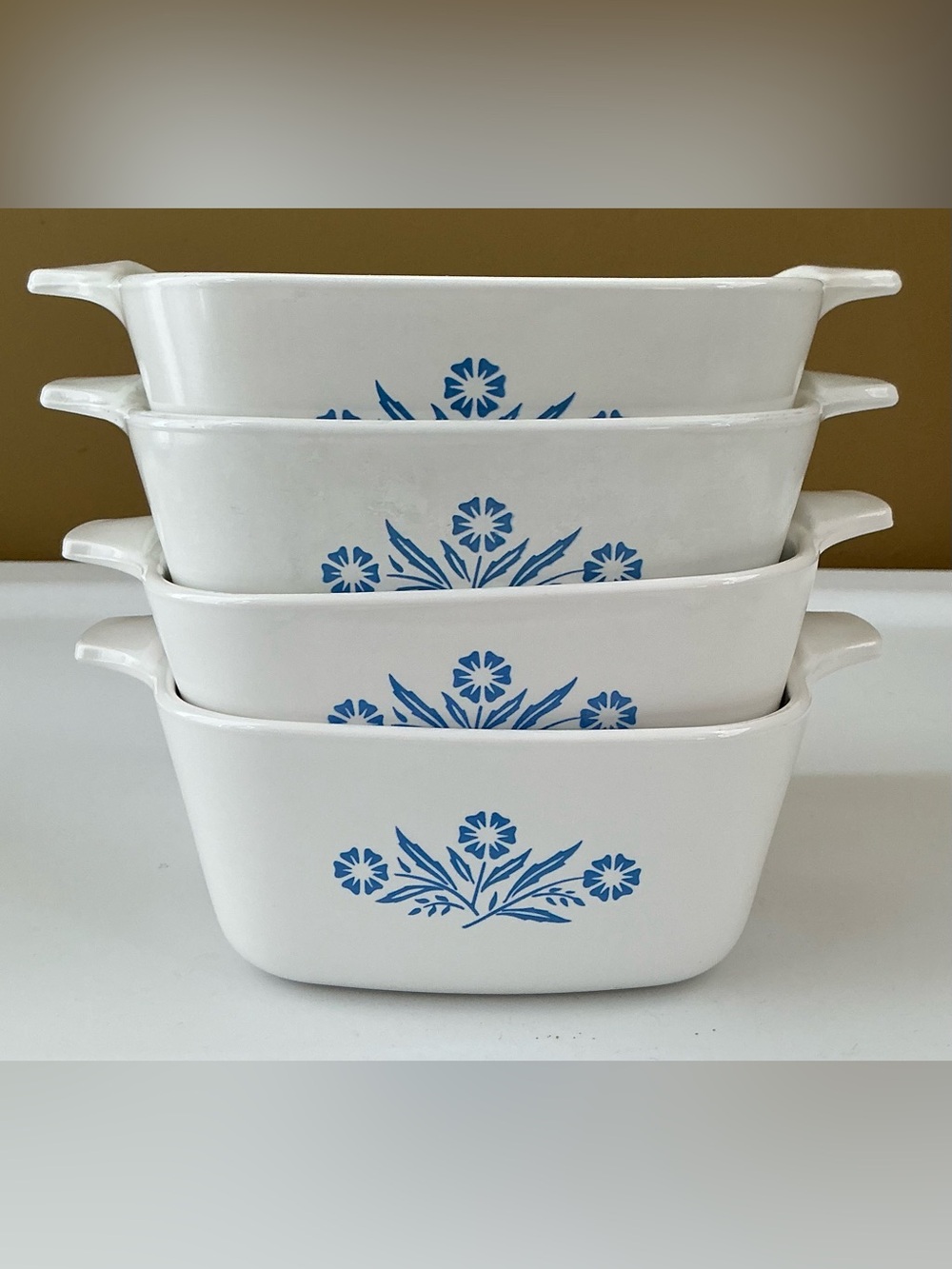 Corningware Blue Cornflower Baking Dishes with Plastic Lids(Set of 4)